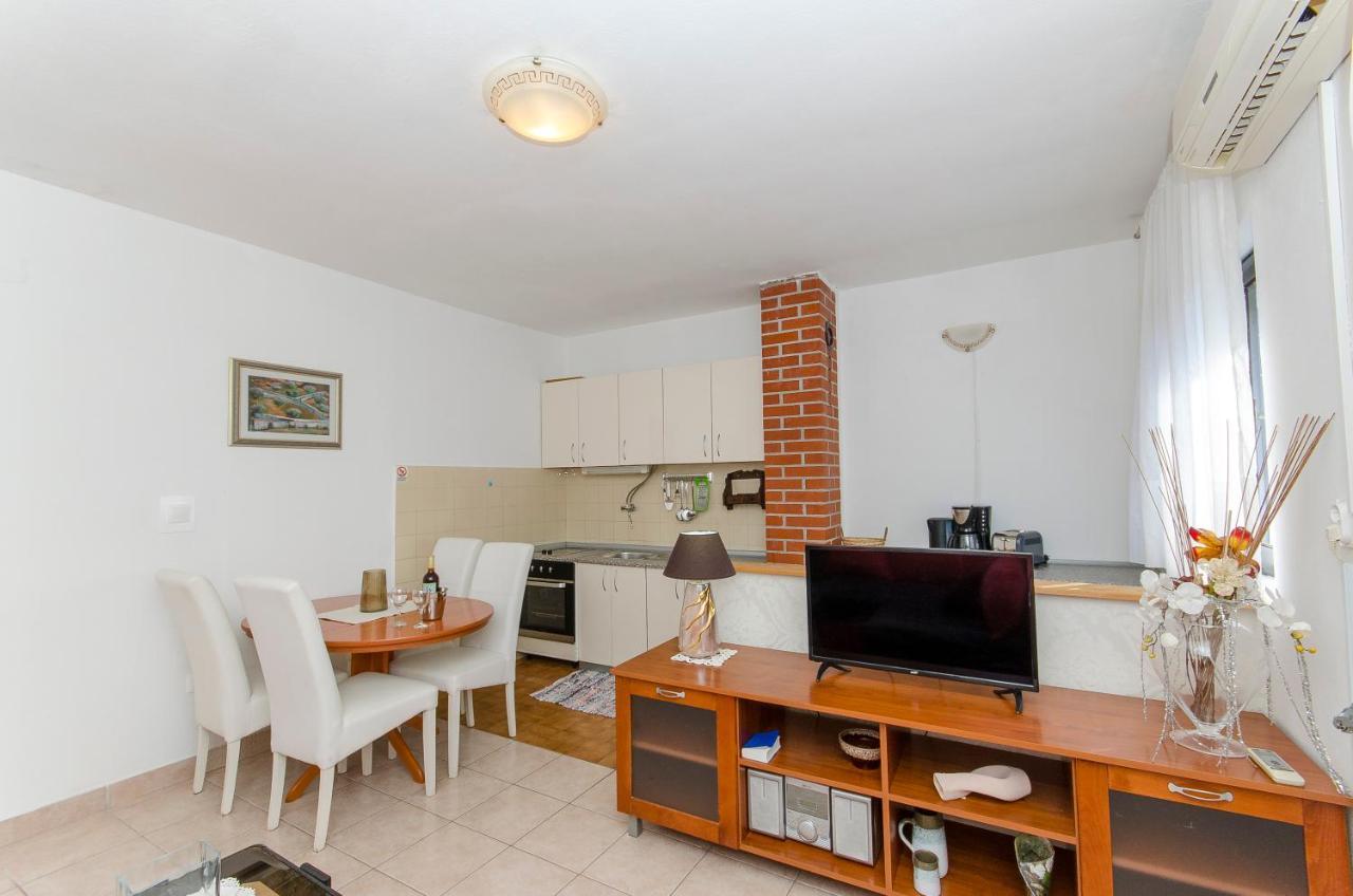 Apartments Derado Супетар Экстерьер фото